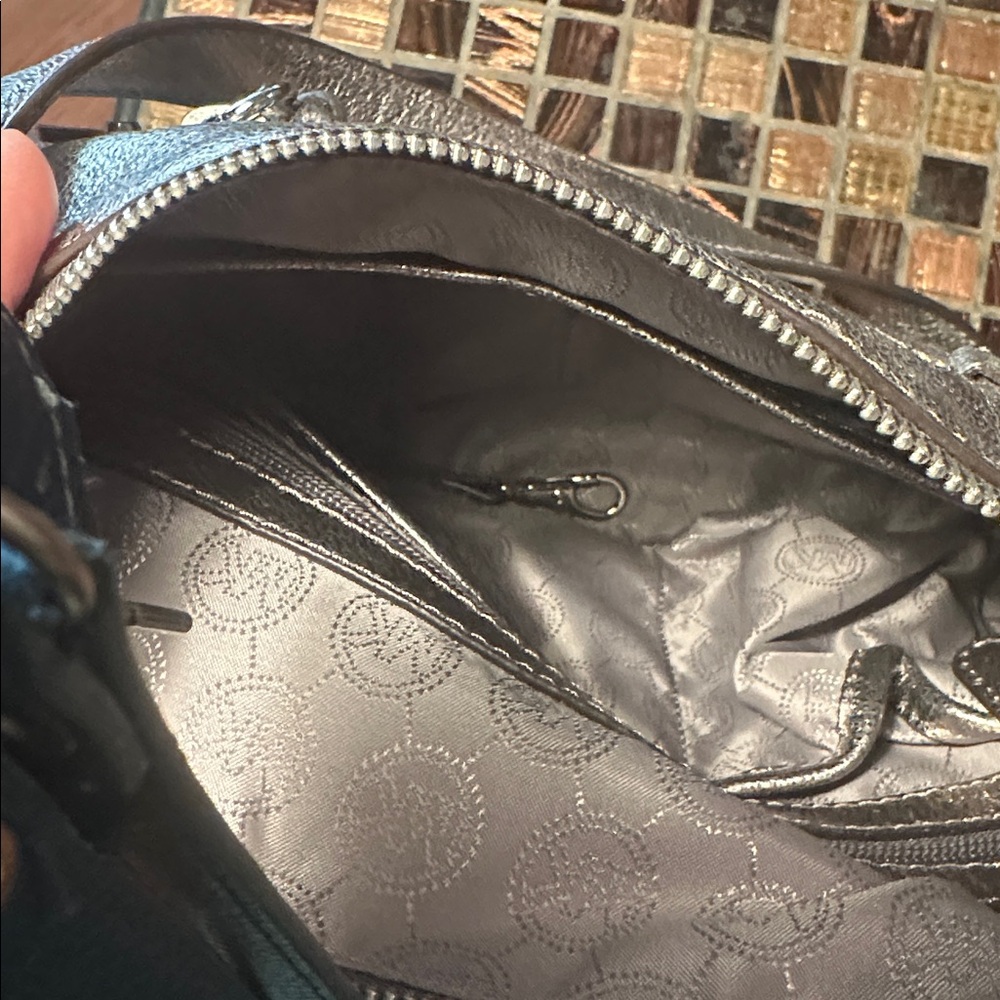 NWOT Michael Kors Metallic Silver Crossbody Bag - Picture 6 of 9